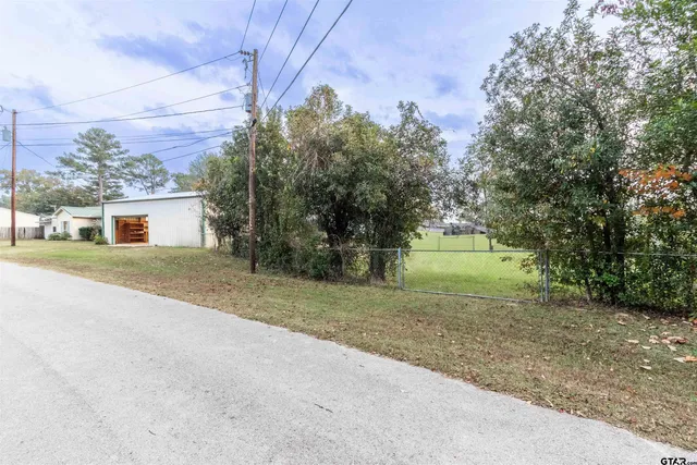 $249,000 | 22240 Deval Lane, Frankston, TX 75763