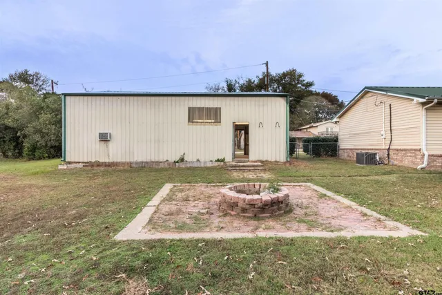 $249,000 | 22240 Deval Lane, Frankston, TX 75763