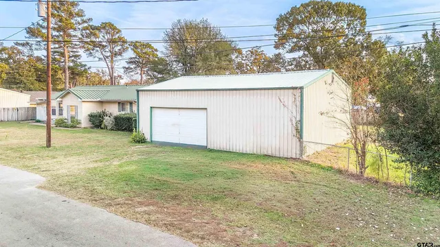 $249,000 | 22240 Deval Lane, Frankston, TX 75763