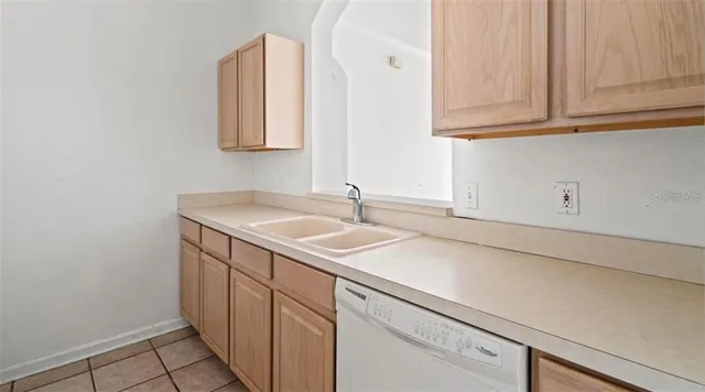 $225,000 | 1212 South Hiawassee Road, Unit 536, Orlando, FL 32835