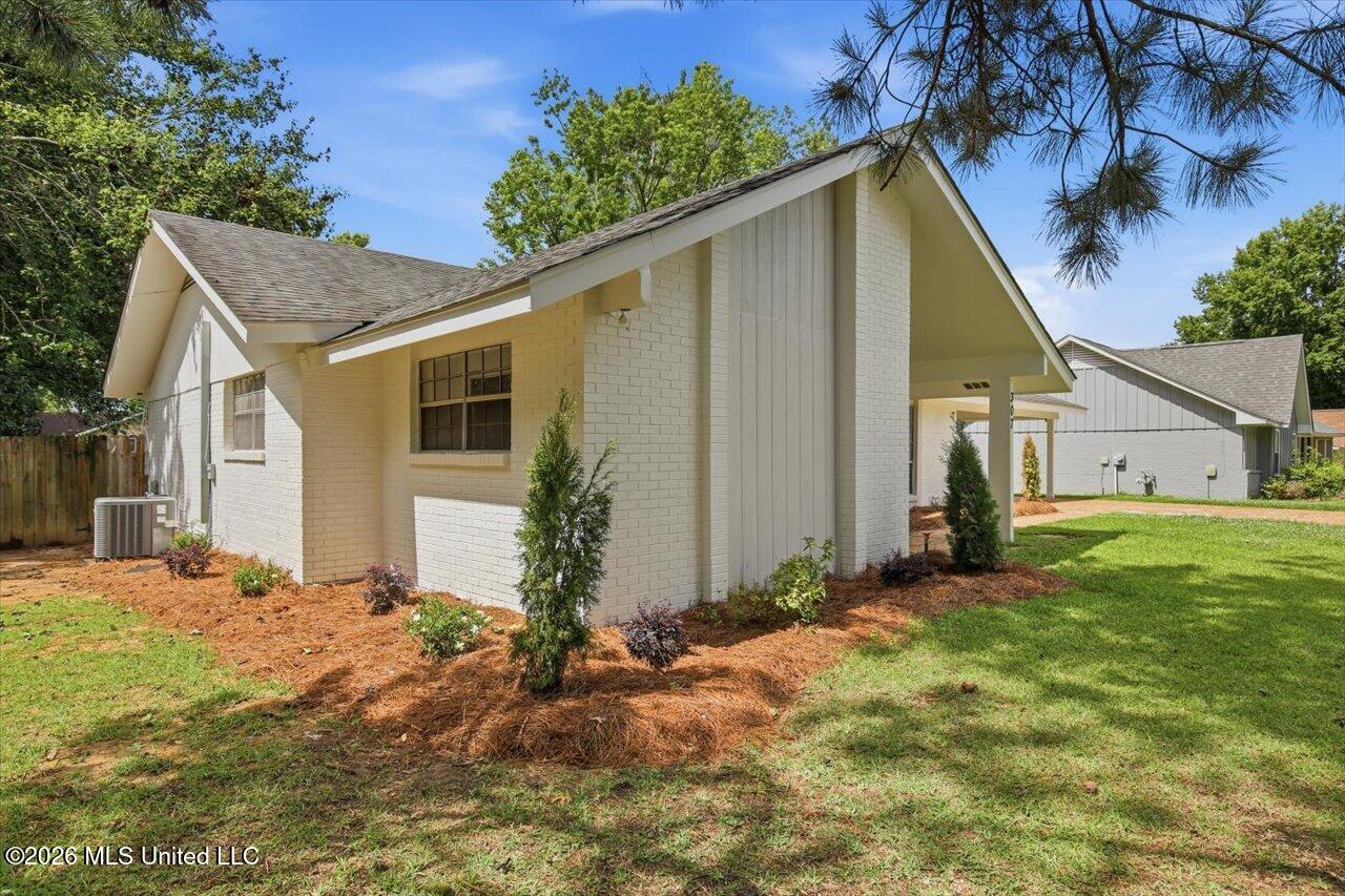 307 Pear Orchard Circle Ridgeland, MS 39157 - Photo 2 of 31 02-307 Pear Orchard Cir _ Hometoursms.co