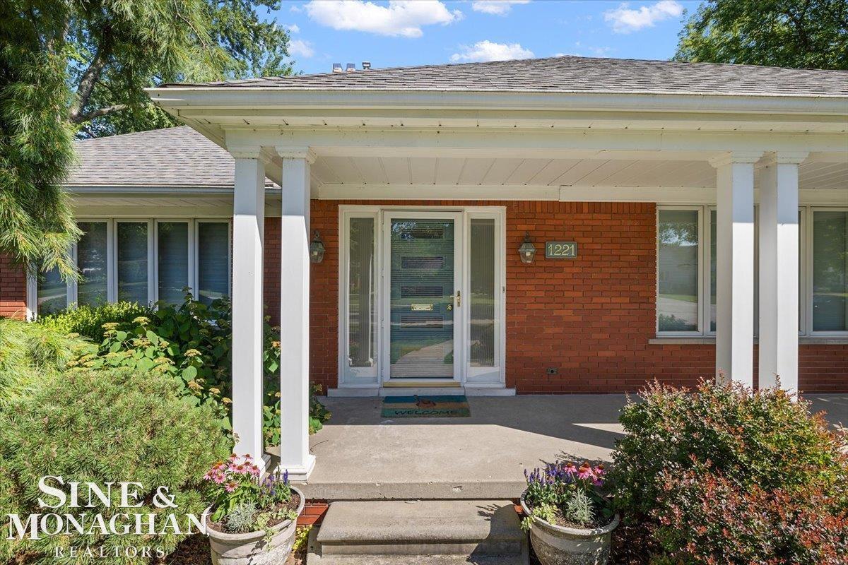 1221 North Renaud Road Grosse Pointe Woods, MI 48236 - Photo 52 of 54