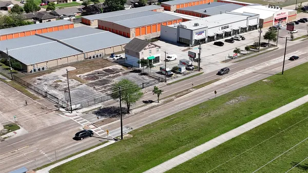 $2,250 | 13103 Hiram Clarke Road, Houston, TX 77045