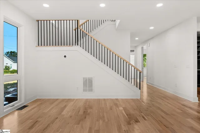 $799,999 | 18 Doe Street, Greenville, SC 29611