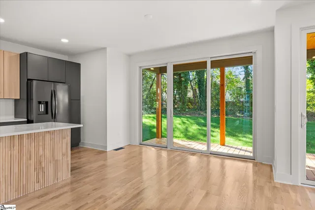 $799,999 | 18 Doe Street, Greenville, SC 29611