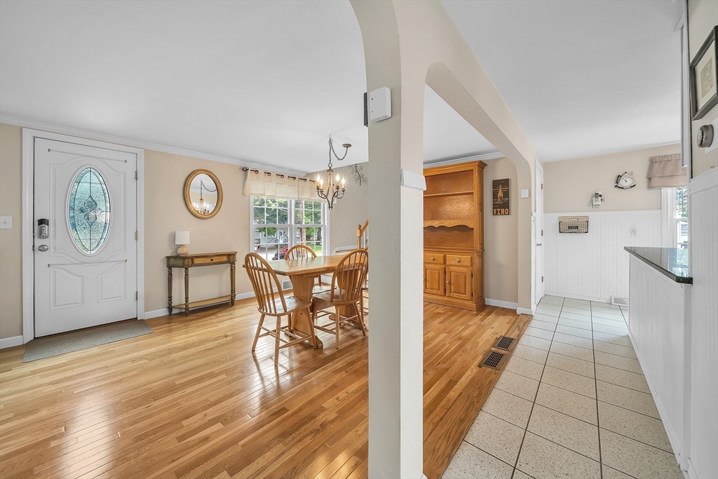 51 Barrington Road Longmeadow, MA 01106 - Photo 6 of 36