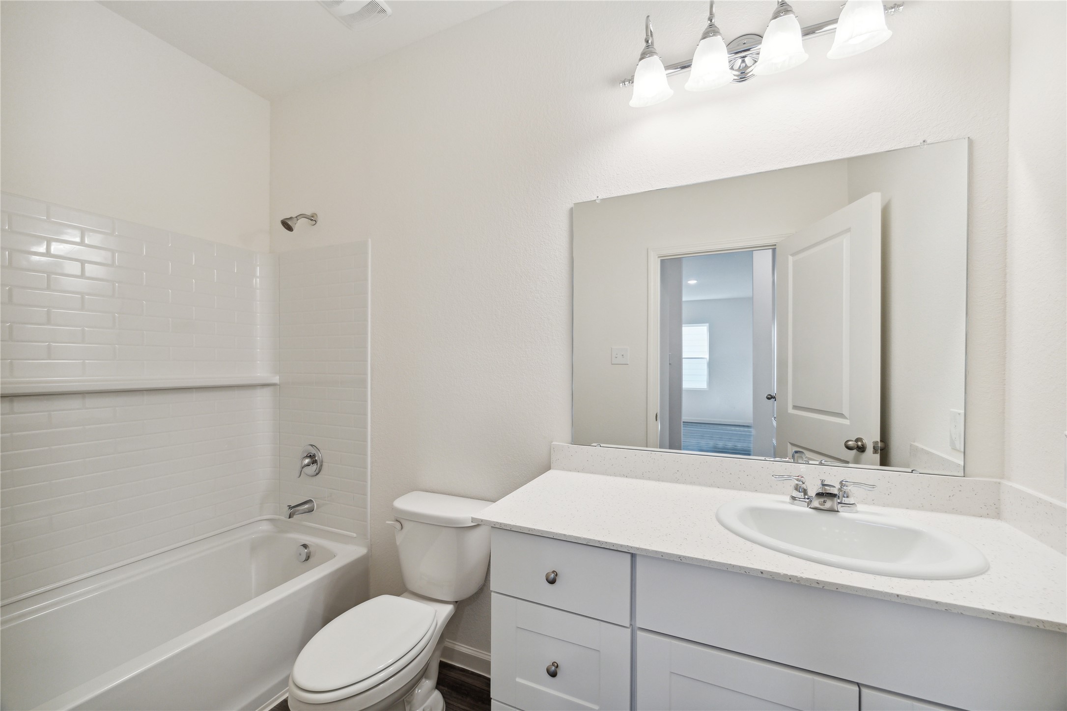 10035 Tiger Flower Lane Houston, TX 77016 - Photo 8 of 10