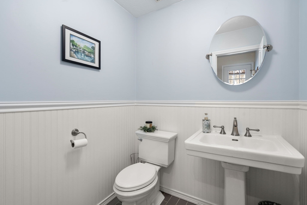 17 Boyden Road Medfield, MA 02052 - Photo 20 of 36