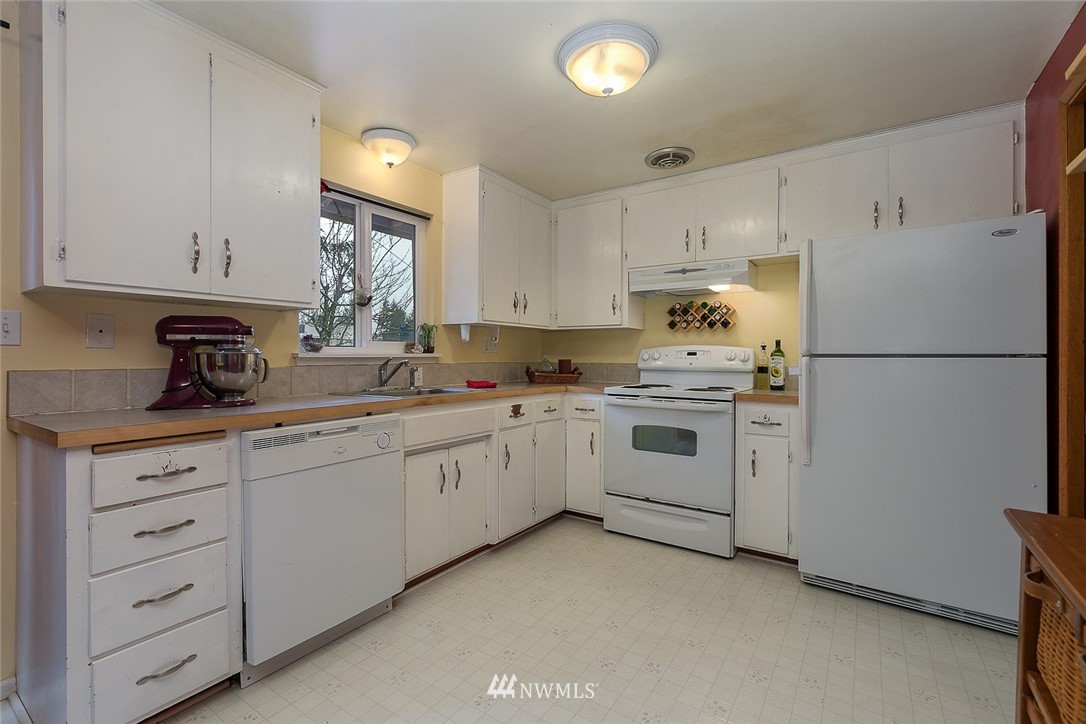 11906 Southeast 168th Street Renton, WA 98058 - Photo 13 of 20 Gallery Image 13
