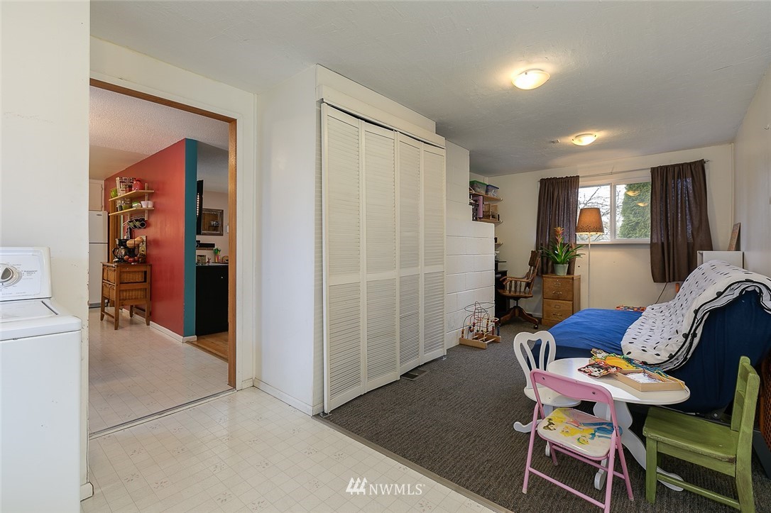 11906 Southeast 168th Street Renton, WA 98058 - Photo 15 of 20 Gallery Image 15