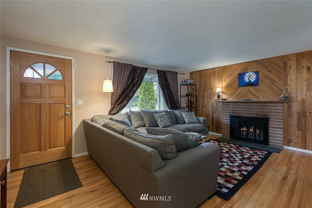 11906 Southeast 168th Street Renton, WA 98058 - Photo 8 of 20 Gallery Image 8
