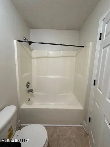 $1,375 | 269 Graham Avenue, Biloxi, MS 39530