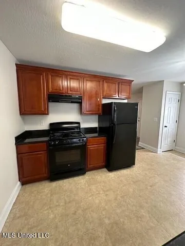 $1,375 | 269 Graham Avenue, Biloxi, MS 39530