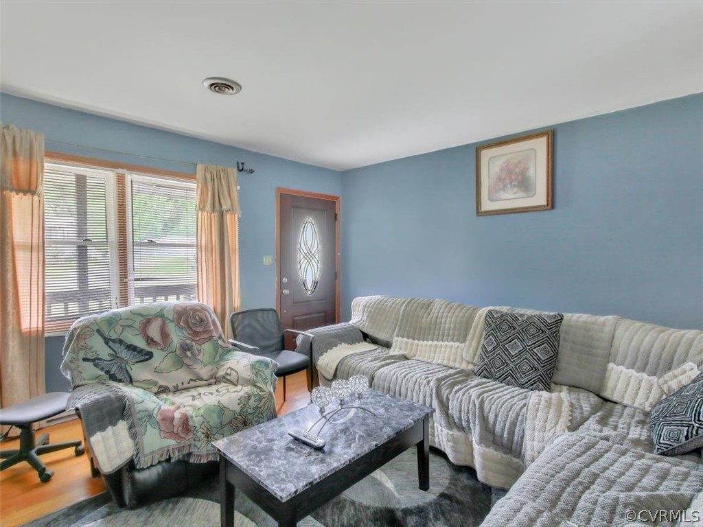 216 North Sylvan Road Waverly, VA 23890 - Photo 5 of 19 Gallery Image 5