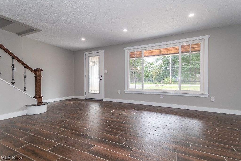 7395 Johnnycake Ridge Road Mentor, OH 44060 - Photo 2 of 34 Gallery Image 2