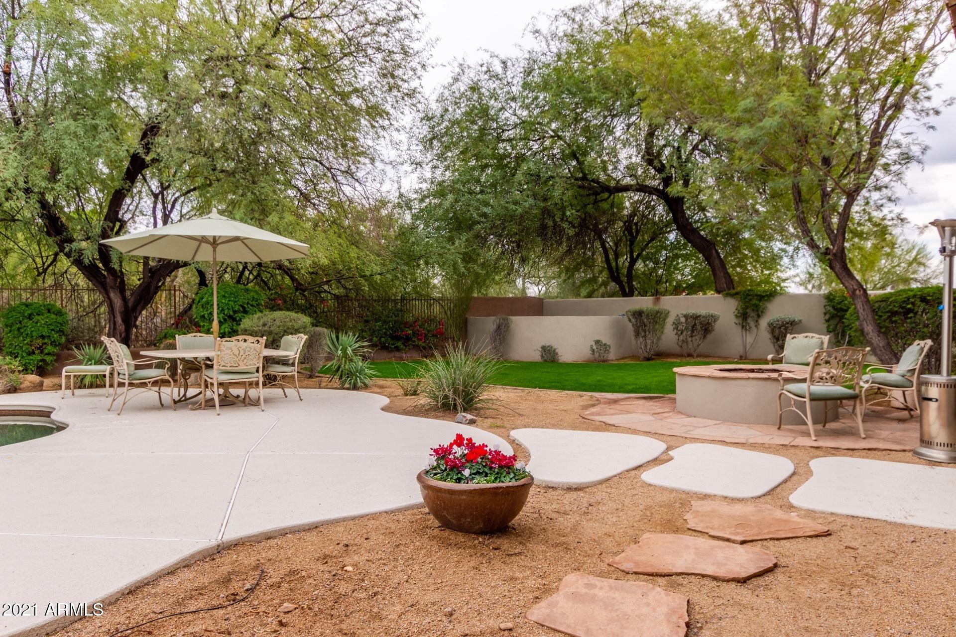 9183 East Mountain Spring Road Scottsdale, AZ 85255 - Photo 3 of 28 0047-Mountain Spring 19