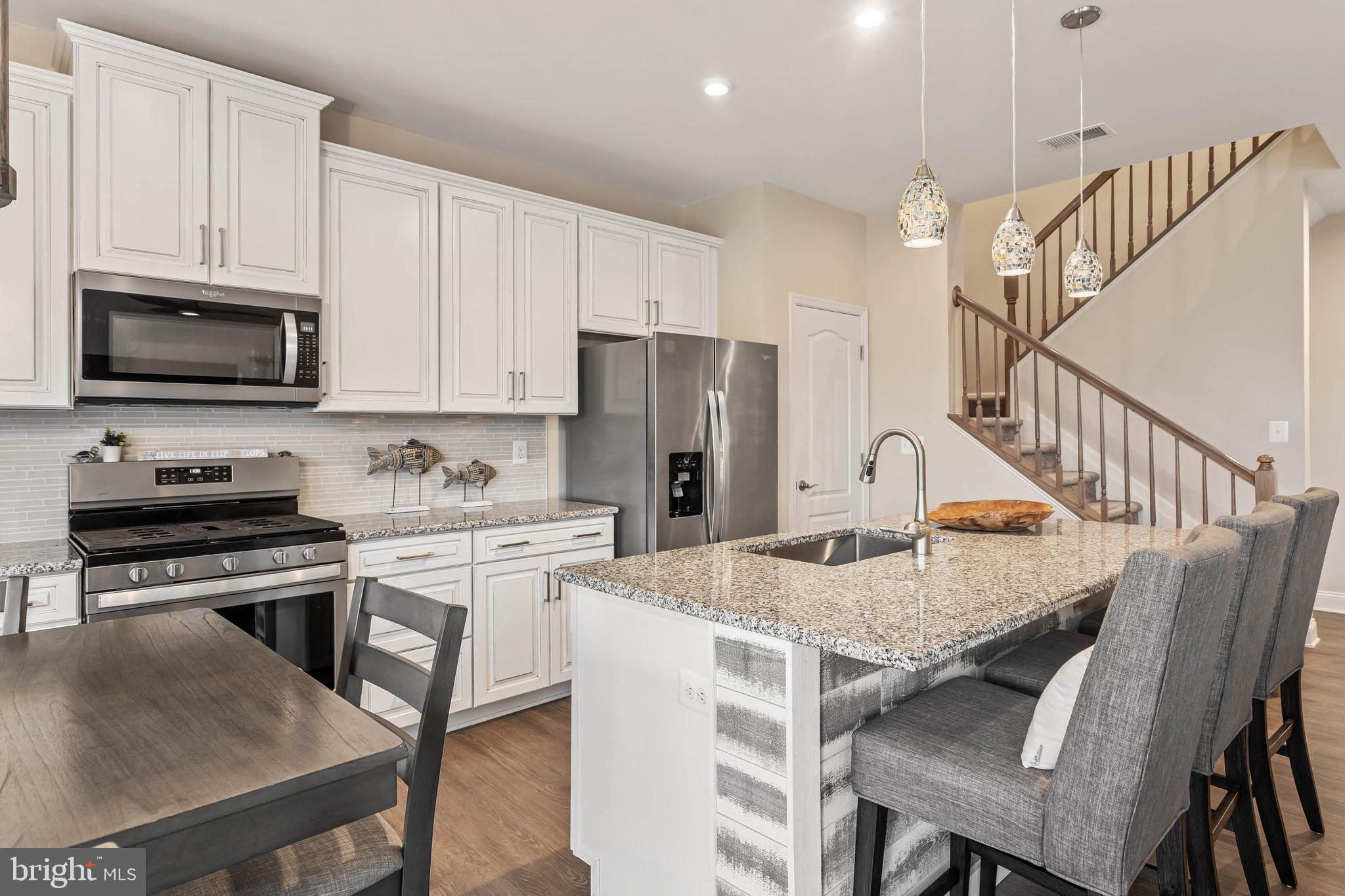 38053 Cross Gate Road Millville, DE 19967 - Photo 10 of 46 Stainless Steel Appliances
