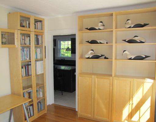 16 Colonial Road Portland, ME 04102 - Photo 17 of 25 Computer Room. First floor...