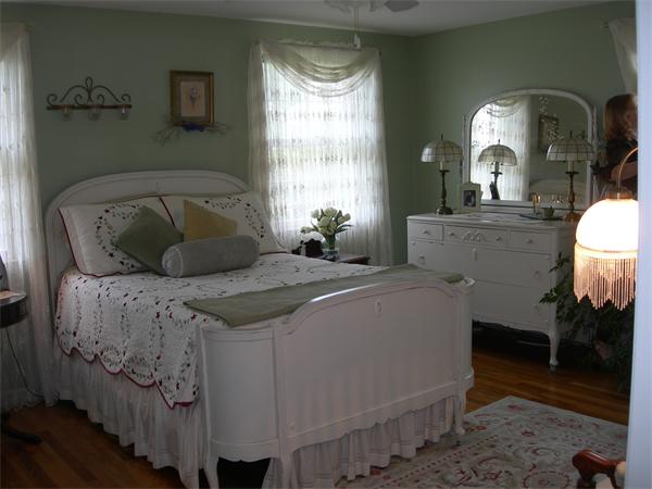 98 Stafford Road Lowell, MA 01852 - Photo 17 of 27 Gallery Image 17