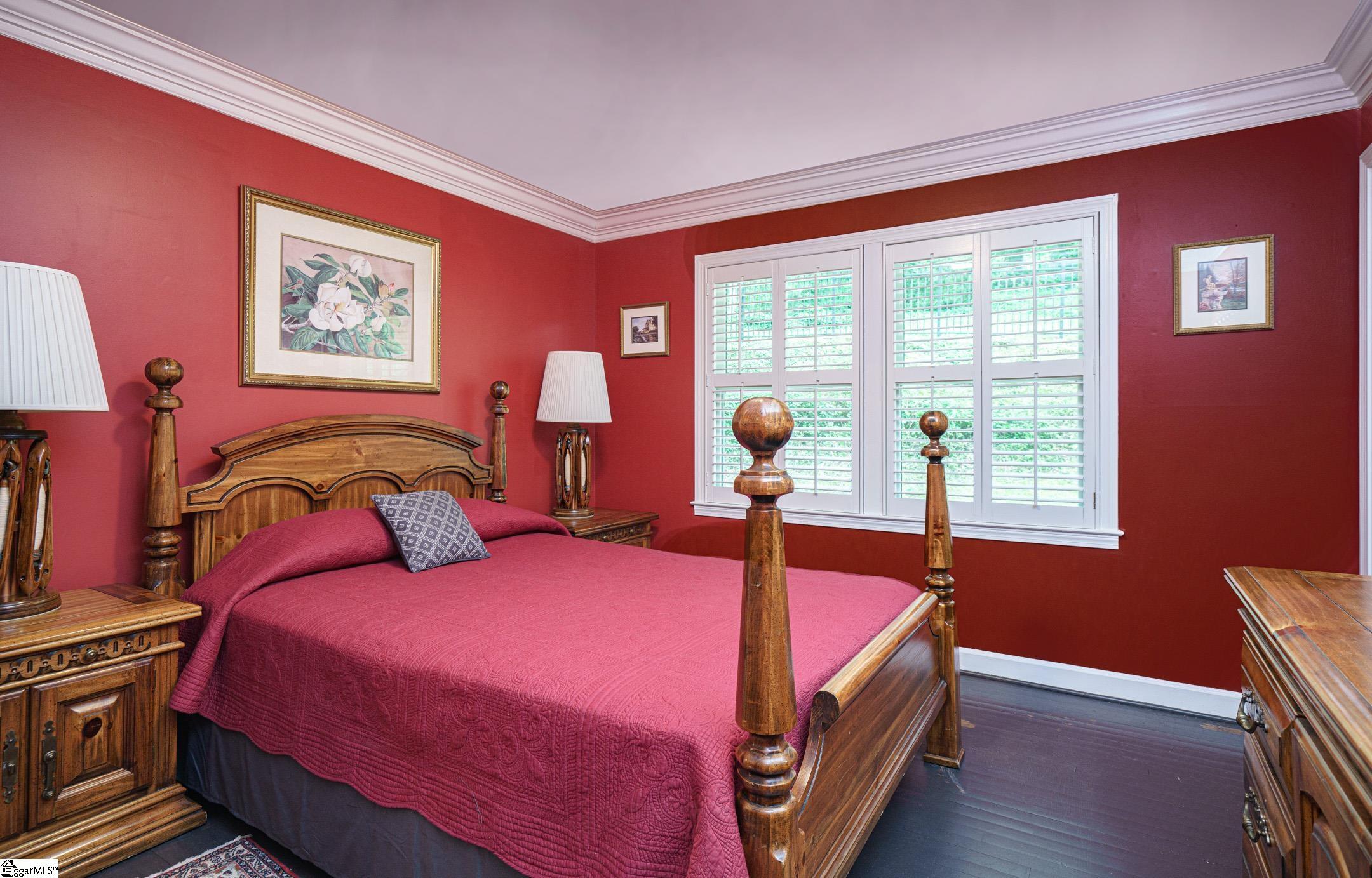 421 Henderson Road Greenville, SC 29607 - Photo 22 of 36