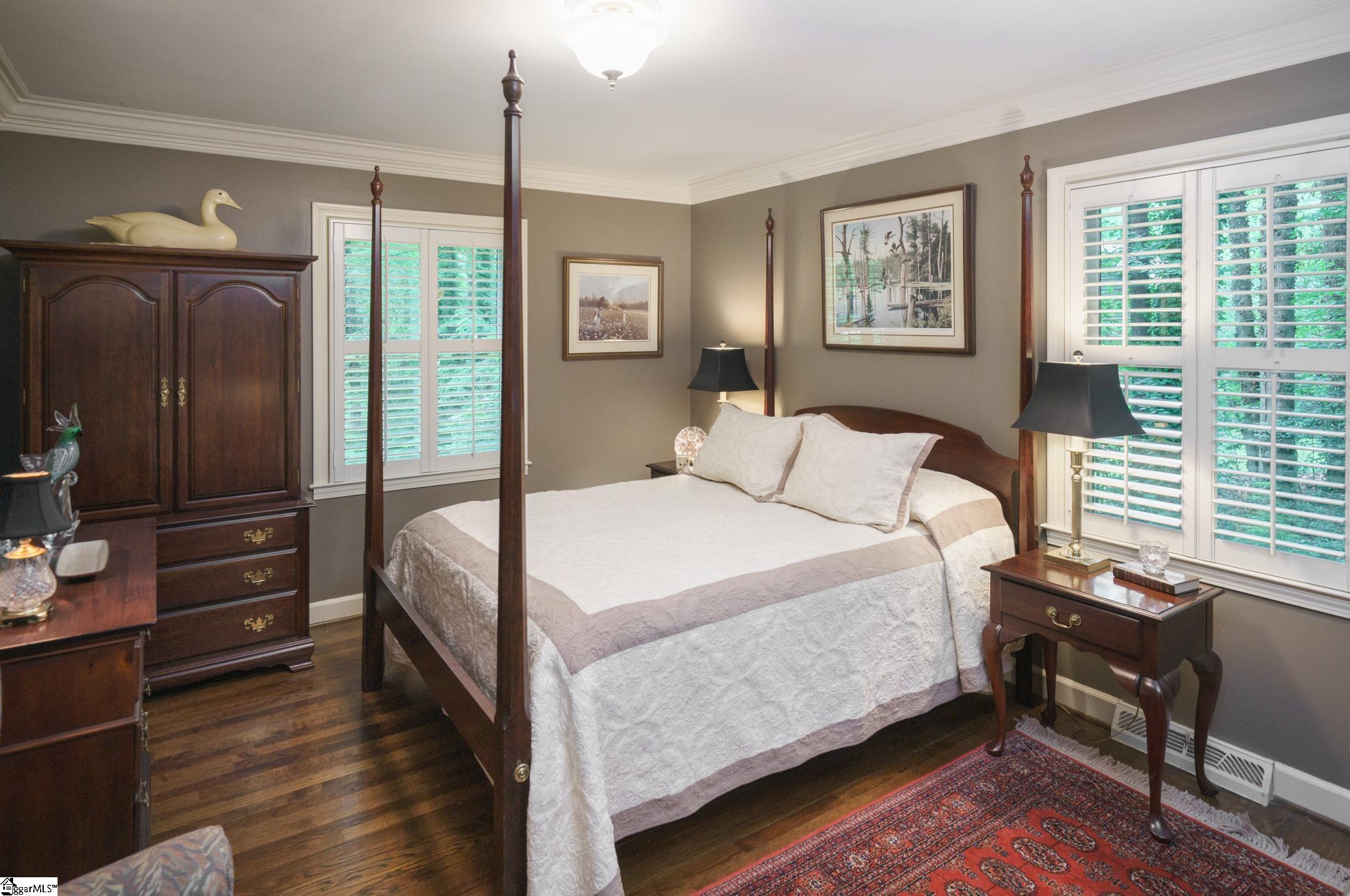 421 Henderson Road Greenville, SC 29607 - Photo 23 of 36