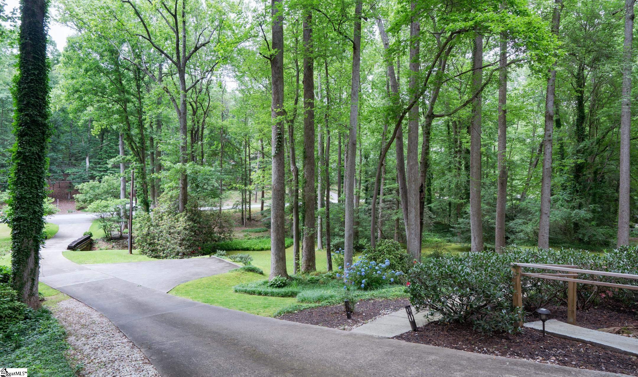 421 Henderson Road Greenville, SC 29607 - Photo 26 of 36