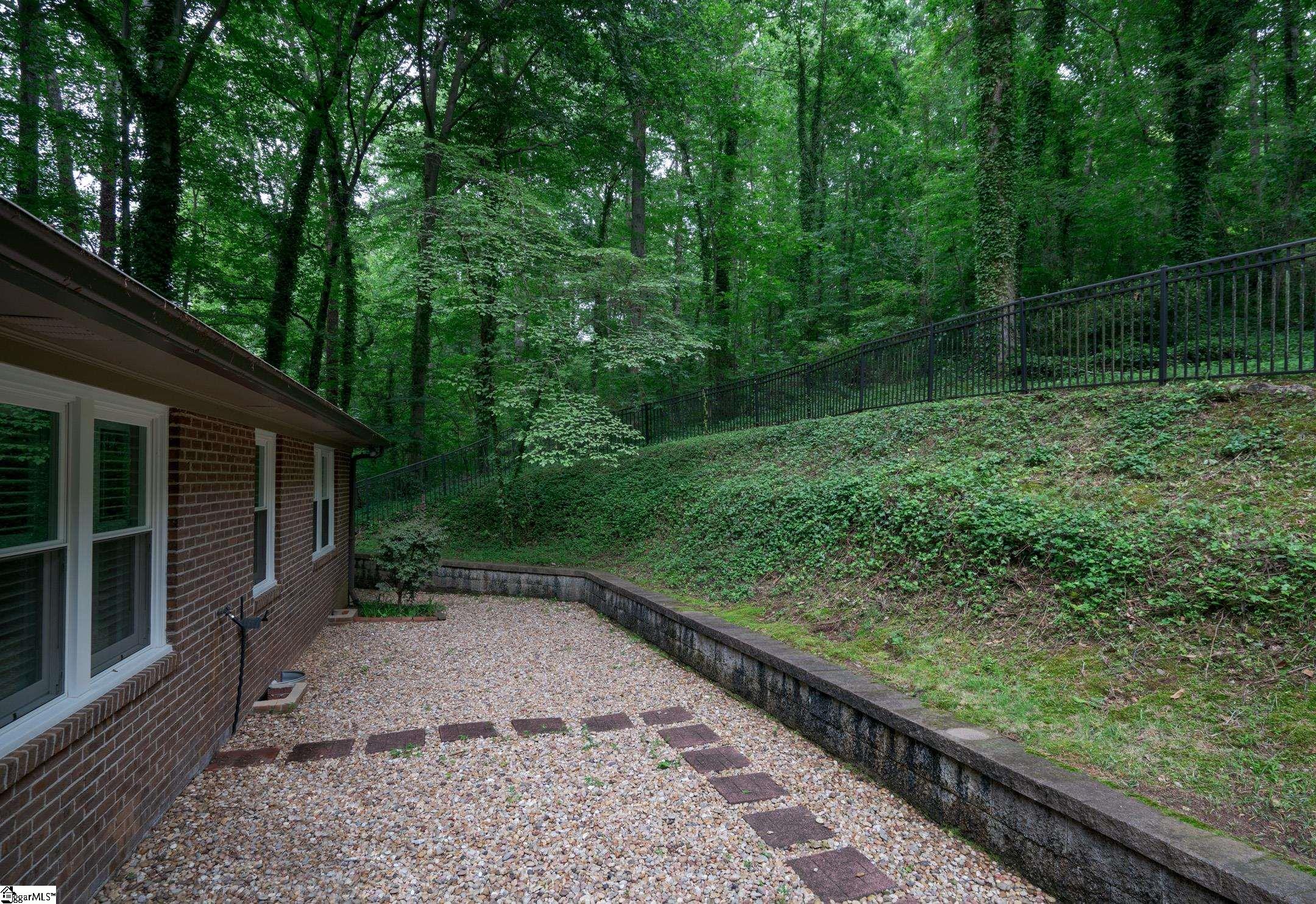 421 Henderson Road Greenville, SC 29607 - Photo 31 of 36