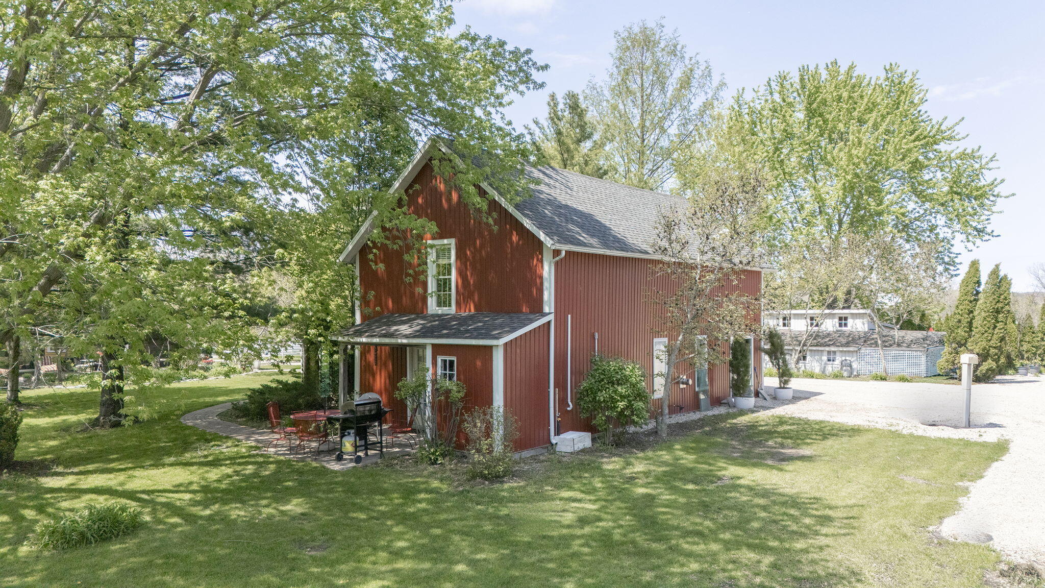 11971 South Hildebrandt Road Sawyer, MI 49125 - Photo 31 of 49 Red Barn