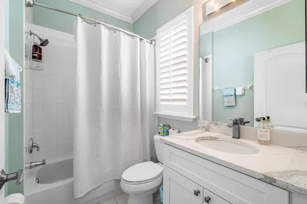 $6,000 | 65 Southeast 5th Avenue, Unit B, Delray Beach, FL 33483