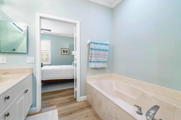 $6,000 | 65 Southeast 5th Avenue, Unit B, Delray Beach, FL 33483