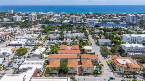 $6,000 | 65 Southeast 5th Avenue, Unit B, Delray Beach, FL 33483