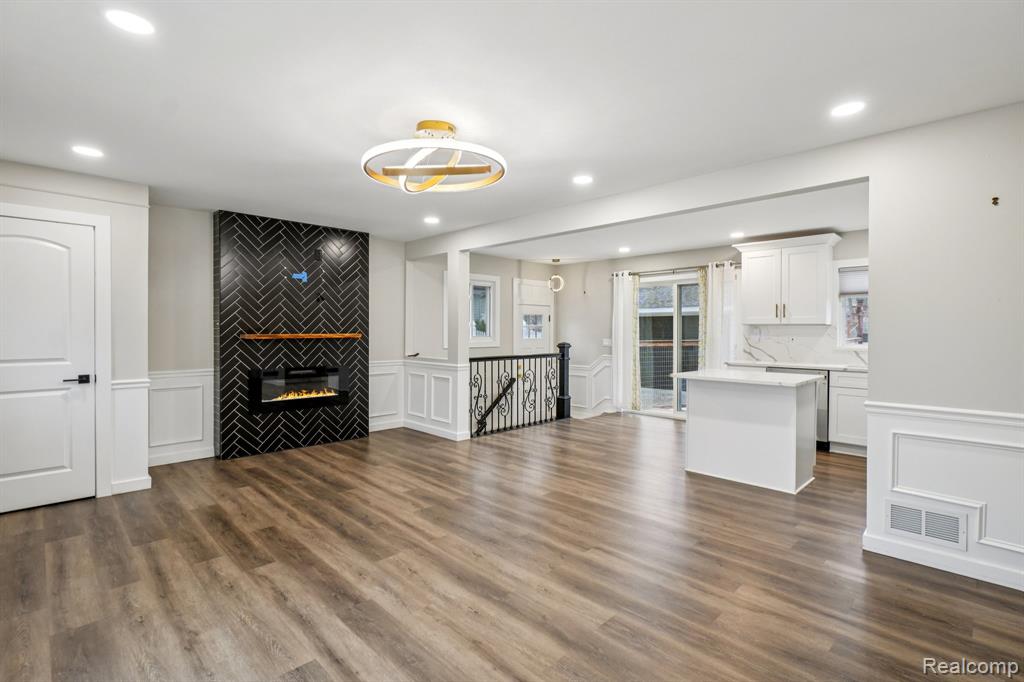 1156 Sycamore Drive Rochester, MI 48307 - Photo 6 of 35 Gallery Image 6