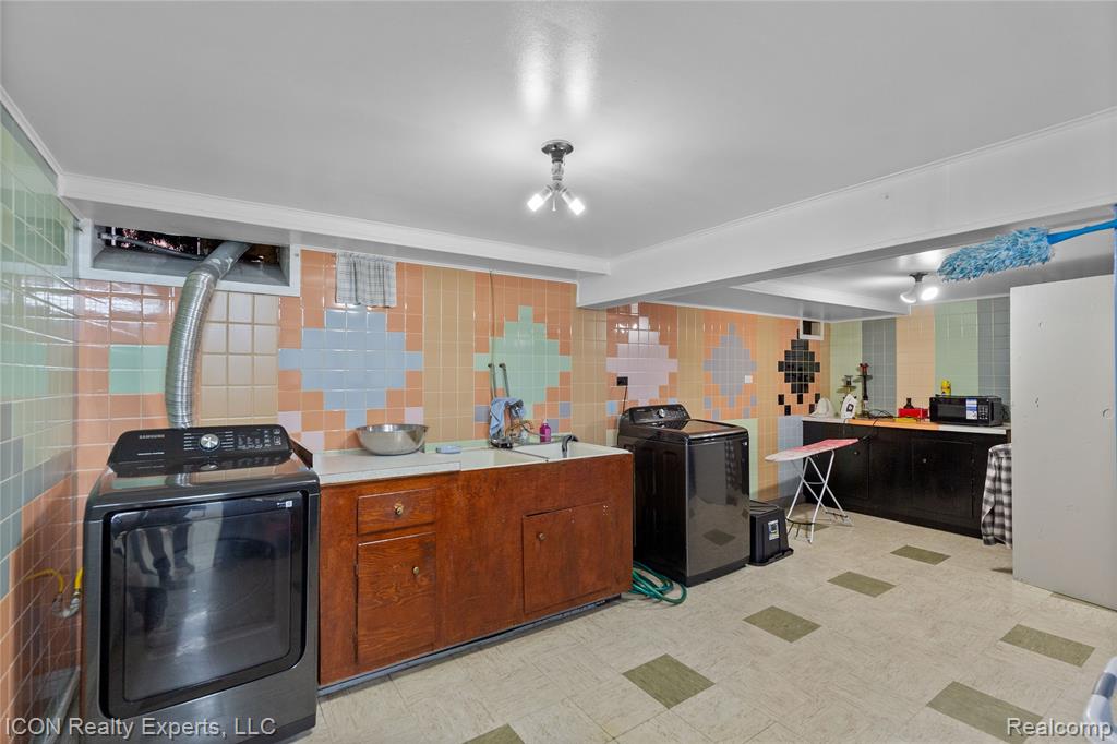 11498 Racine Road Warren, MI 48093 - Photo 21 of 29