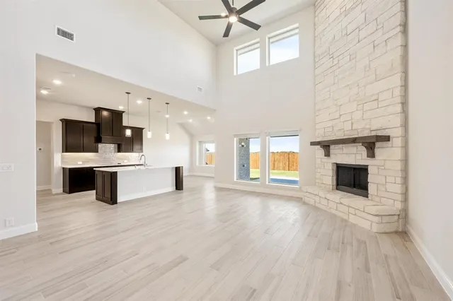 $555,000 | 1209 Deacon Drive, Midlothian, TX 76065