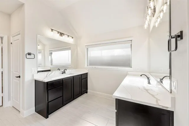 $555,000 | 1209 Deacon Drive, Midlothian, TX 76065