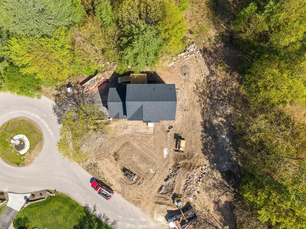 22 Benoit Avenue Pelham, NH 03076 - Photo 39 of 42