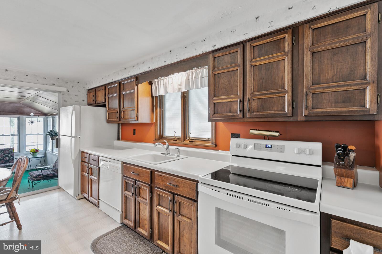 117 Pine Valley Road Cherry Hill, NJ 08034 - Photo 9 of 25