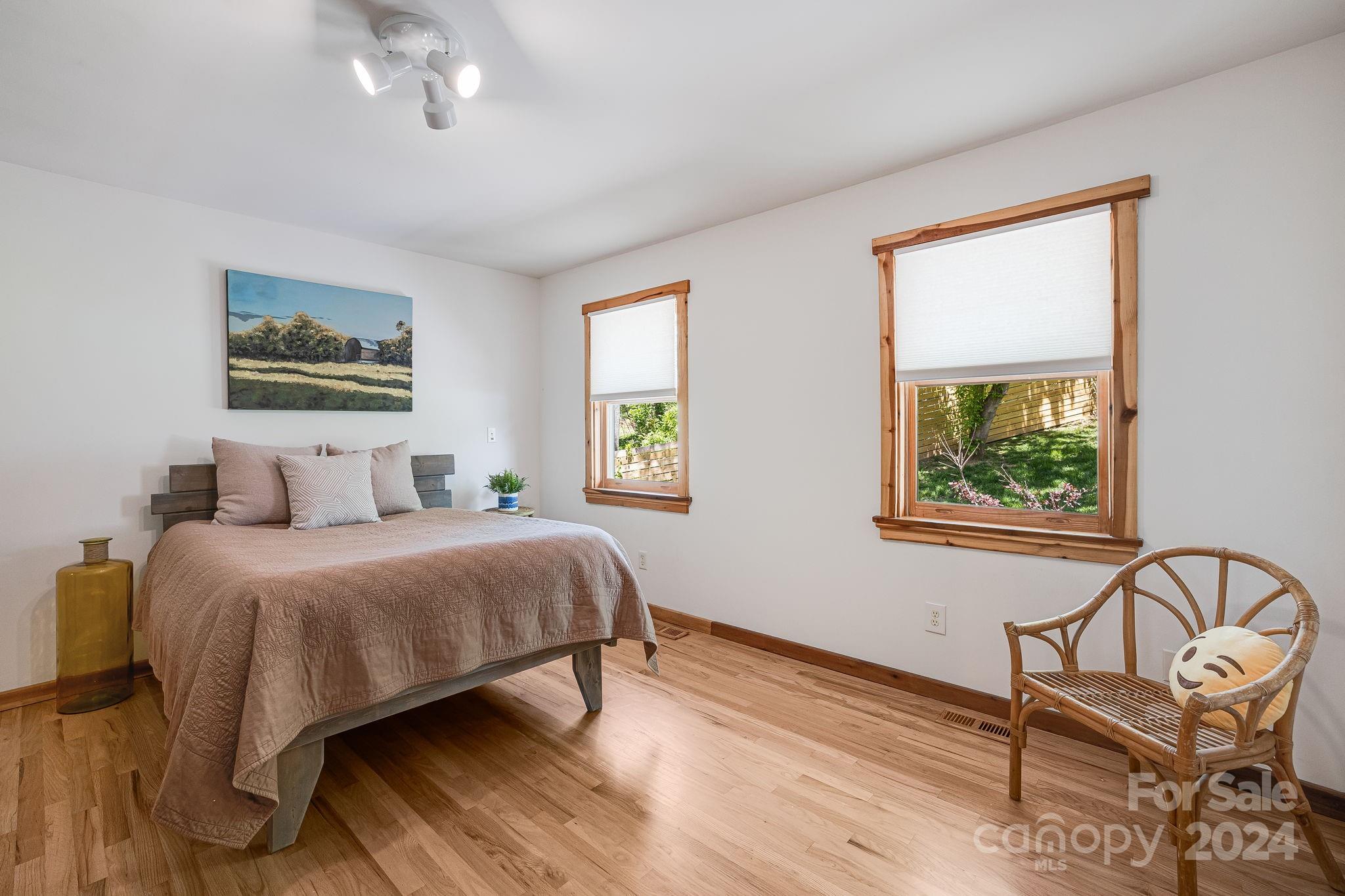 23 Pershing Road Asheville, NC 28805 - Photo 13 of 27 Gallery Image 13