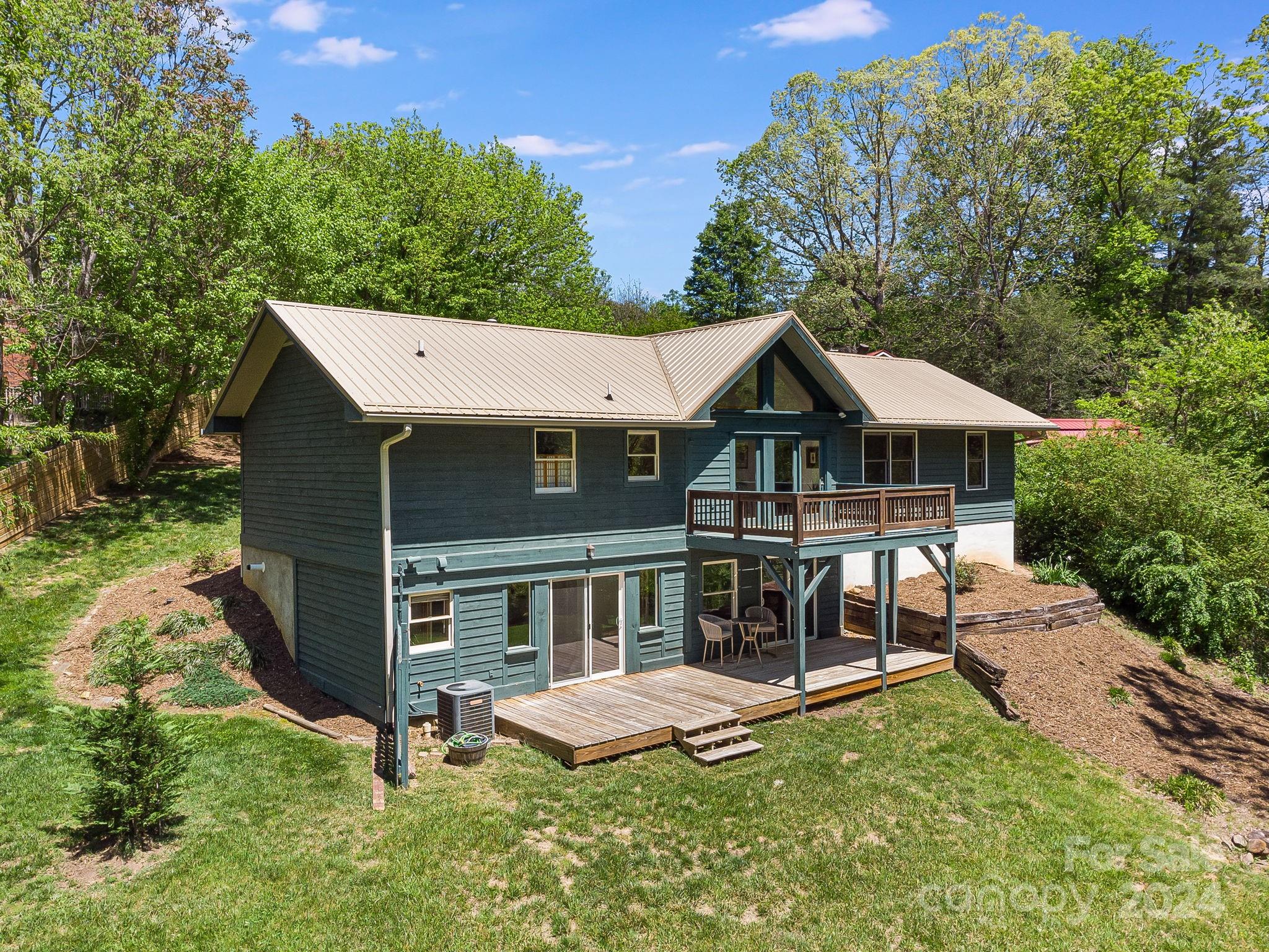 23 Pershing Road Asheville, NC 28805 - Photo 3 of 27 Gallery Image 3