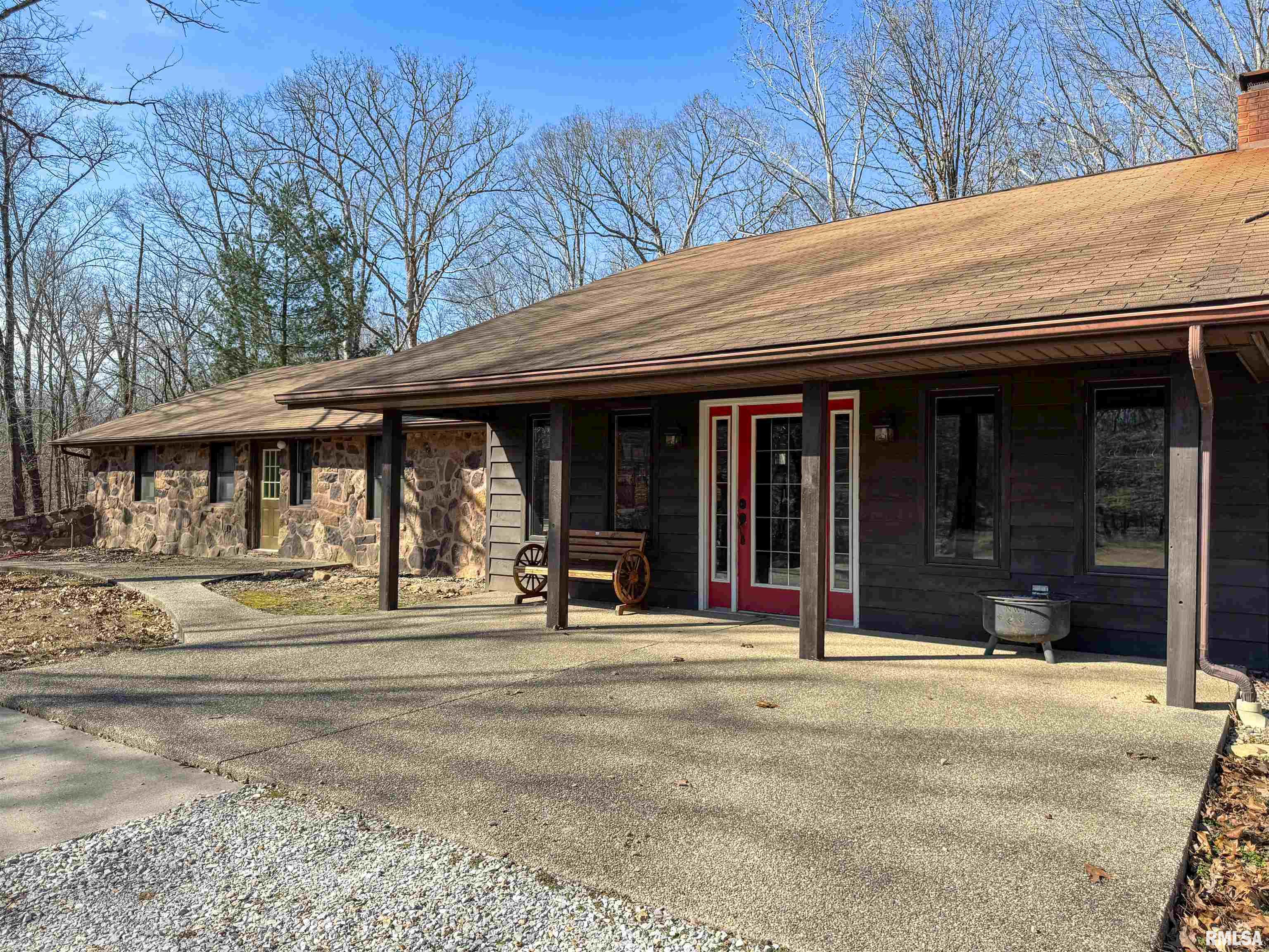 780 Mountain Glen Road Cobden, IL 62920 - Photo 4 of 34