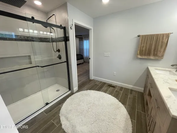 $395,000 | 359 Youngs Ford Road, Jamestown, TN 38556