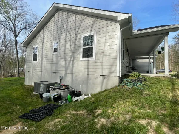 $395,000 | 359 Youngs Ford Road, Jamestown, TN 38556