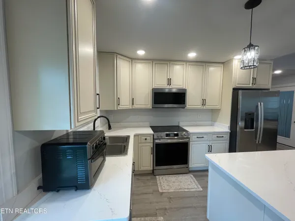 $395,000 | 359 Youngs Ford Road, Jamestown, TN 38556