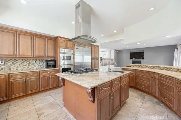 $8,900 | 3331 Oakmont View Drive, Glendale, CA 91208