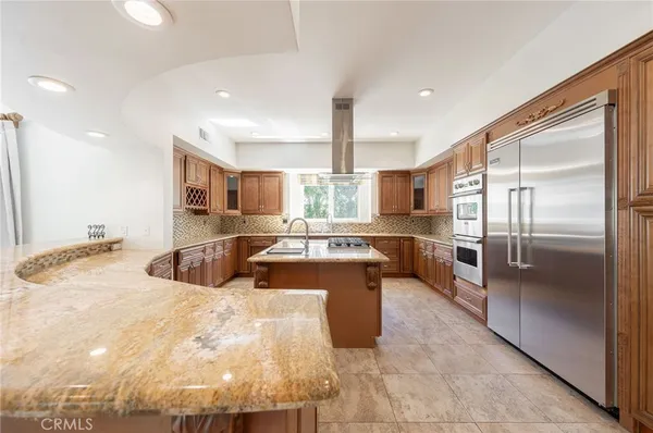 $8,900 | 3331 Oakmont View Drive, Glendale, CA 91208