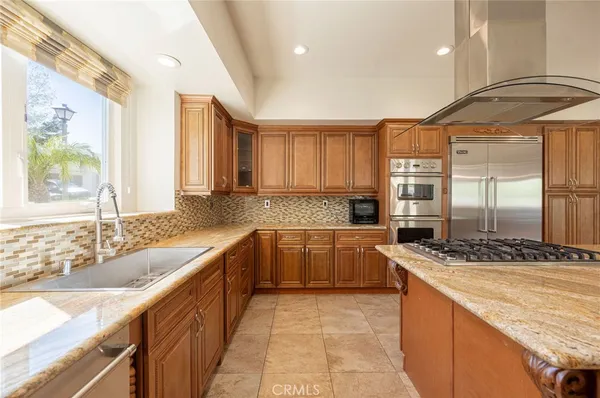 $8,900 | 3331 Oakmont View Drive, Glendale, CA 91208