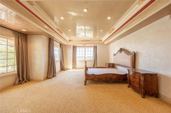 $8,900 | 3331 Oakmont View Drive, Glendale, CA 91208