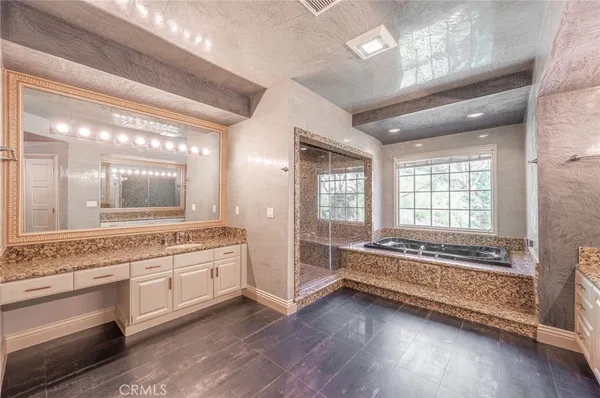 $8,900 | 3331 Oakmont View Drive, Glendale, CA 91208