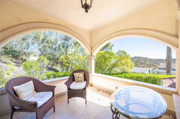 $8,900 | 3331 Oakmont View Drive, Glendale, CA 91208