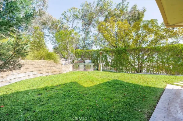 $8,900 | 3331 Oakmont View Drive, Glendale, CA 91208